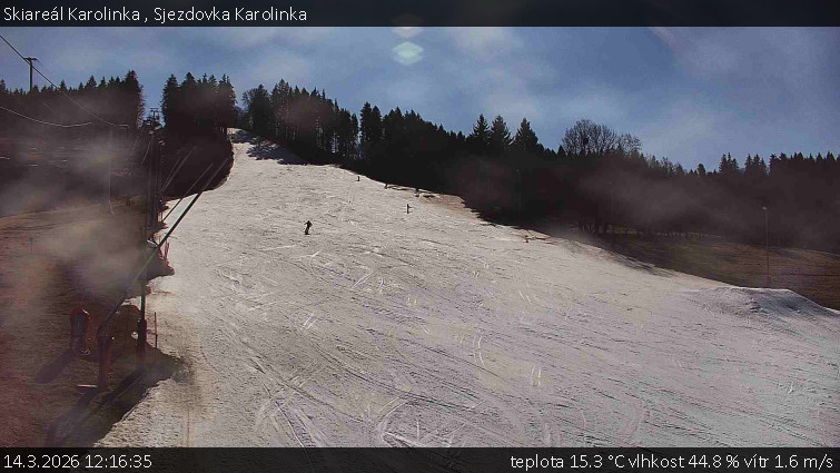 Skiareál Karolinka  - Sjezdovka Karolinka - 14.3.2026 v 12:16