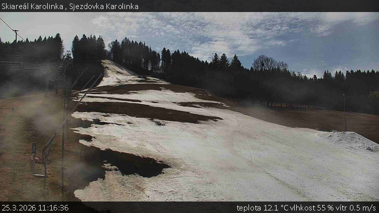 Skiareál Karolinka  - Sjezdovka Karolinka - 25.3.2026 v 11:16