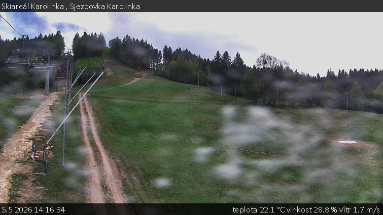 Skiareál Karolinka  - Sjezdovka Karolinka - 5.5.2026 v 14:16