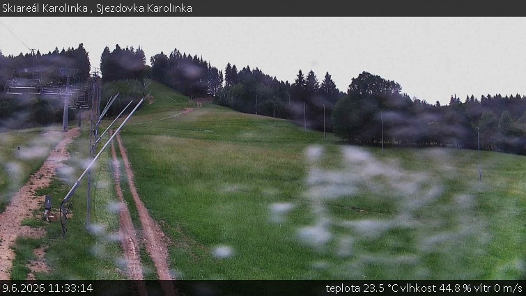 Skiareál Karolinka  - Sjezdovka Karolinka - 9.6.2026 v 11:33