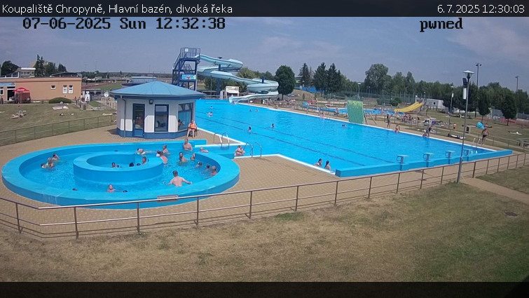 Koupaliště Chropyně - Hlavní bazén, divoká řeka - 6.7.2025 v 12:30 Koupaliště Chropyně - Hlavní bazén, divoká řeka - 6.7.2025 v 12:30