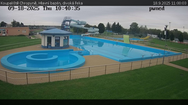 Koupaliště Chropyně - Hlavní bazén, divoká řeka - 18.9.2025 v 11:00