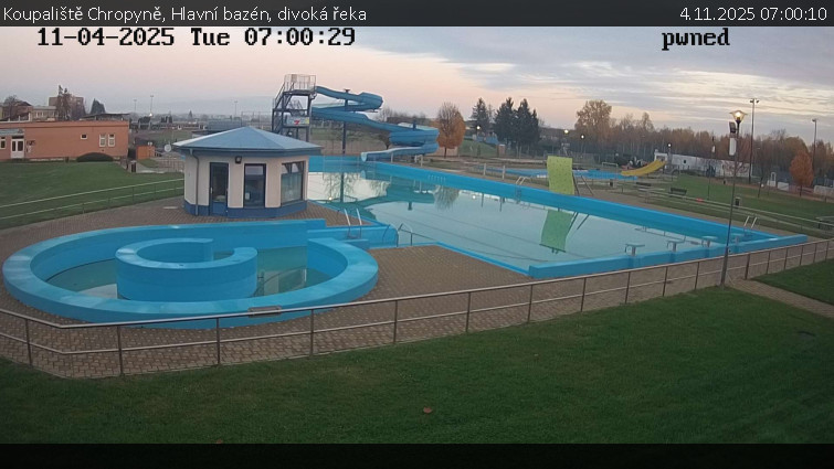 Koupaliště Chropyně - Hlavní bazén, divoká řeka - 4.11.2025 v 07:00