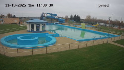 Hlavní bazén, divoká řeka