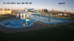 Hlavní bazén, divoká řeka