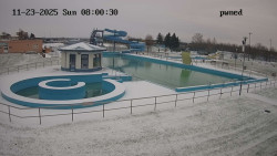 Hlavní bazén, divoká řeka