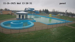 Hlavní bazén, divoká řeka