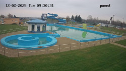 Hlavní bazén, divoká řeka