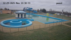 Hlavní bazén, divoká řeka