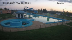 Hlavní bazén, divoká řeka