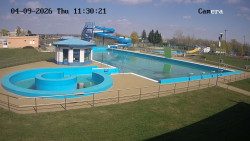 Hlavní bazén, divoká řeka