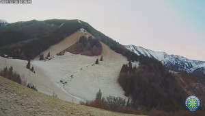 Chata na Grúni - Poludňový grúň - 16.12.2025 v 07:32 Chata na Grúni - Poludňový grúň - 16.12.2025 v 07:32