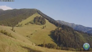 Hütte auf Grúňi - Mittagsgrün - 31.7.2026 v 17:32 Hütte auf Grúňi - Mittagsgrün - 31.7.2026 v 17:32