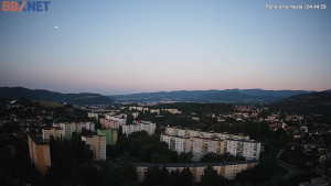 Město Banská Bystrica - Pohled od Sásové-Rudlové - 15.6.2025 v 04:45
