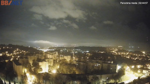 Město Banská Bystrica - Pohled od Sásové-Rudlové - 18.10.2025 v 02:45