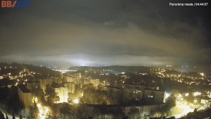 Město Banská Bystrica - Pohled od Sásové-Rudlové - 18.10.2025 v 04:45