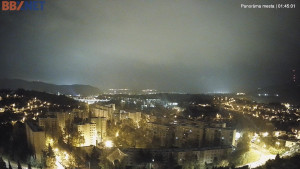 Město Banská Bystrica - Pohled od Sásové-Rudlové - 28.10.2025 v 01:45 Město Banská Bystrica - Pohled od Sásové-Rudlové - 28.10.2025 v 01:45