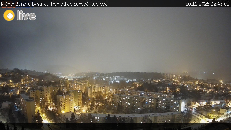 Město Banská Bystrica - Pohled od Sásové-Rudlové - 30.12.2025 v 22:45