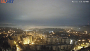 Město Banská Bystrica - Pohled od Sásové-Rudlové - 2.2.2026 v 02:45