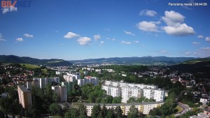 Město Banská Bystrica - Pohled od Sásové-Rudlové - 16.6.2026 v 08:45 Město Banská Bystrica - Pohled od Sásové-Rudlové - 16.6.2026 v 08:45