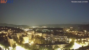 Město Banská Bystrica - Pohled od Sásové-Rudlové - 31.7.2026 v 21:45 Město Banská Bystrica - Pohled od Sásové-Rudlové - 31.7.2026 v 21:45