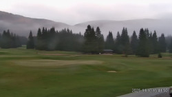 Sjezdovky, Golfové hřiště