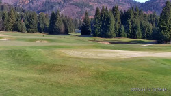 Sjezdovky, Golfové hřiště