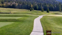 Sjezdovky, Golfové hřiště