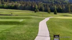 Sjezdovky, Golfové hřiště