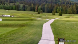 Sjezdovky, Golfové hřiště