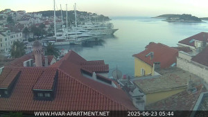 Hvar - Přístav Hvar - 23.6.2025 v 05:45