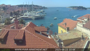 Hvar - Přístav Hvar - 23.6.2025 v 10:45