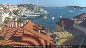 Hvar - Přístav Hvar - 23.6.2025 v 17:45