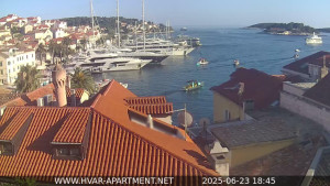Hvar - Přístav Hvar - 23.6.2025 v 18:45