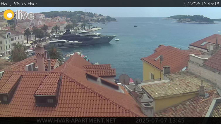 Hvar - Přístav Hvar - 7.7.2025 v 13:45 Hvar - Přístav Hvar - 7.7.2025 v 13:45