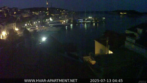 Hvar - Přístav Hvar - 13.7.2025 v 04:45