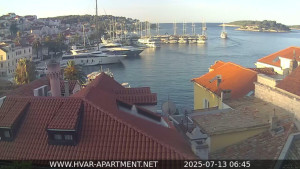 Hvar - Přístav Hvar - 13.7.2025 v 06:45