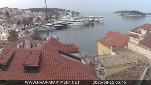 Hvar - Přístav Hvar - 15.8.2025 v 05:45