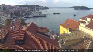 Hvar - Přístav Hvar - 17.9.2025 v 08:45