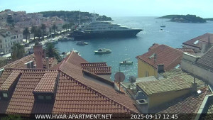 Hvar - Přístav Hvar - 17.9.2025 v 12:45