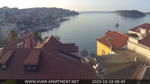 Hvar - Přístav Hvar - 19.10.2025 v 08:45