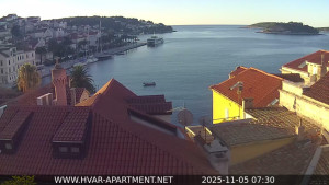 Hvar - Přístav Hvar - 5.11.2025 v 07:30