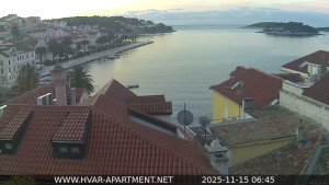 Hvar - Přístav Hvar - 15.11.2025 v 06:45 Hvar - Přístav Hvar - 15.11.2025 v 06:45
