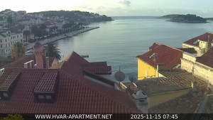 Hvar - Přístav Hvar - 15.11.2025 v 07:45 Hvar - Přístav Hvar - 15.11.2025 v 07:45