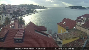 Hvar - Přístav Hvar - 17.12.2025 v 10:45