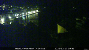 Hvar - Přístav Hvar - 17.12.2025 v 19:45 Hvar - Přístav Hvar - 17.12.2025 v 19:45