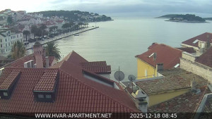 Hvar - Přístav Hvar - 18.12.2025 v 08:45 Hvar - Přístav Hvar - 18.12.2025 v 08:45