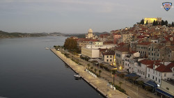 Nábřeží a město