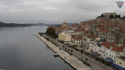 Nábřeží a město