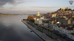 Nábřeží a město